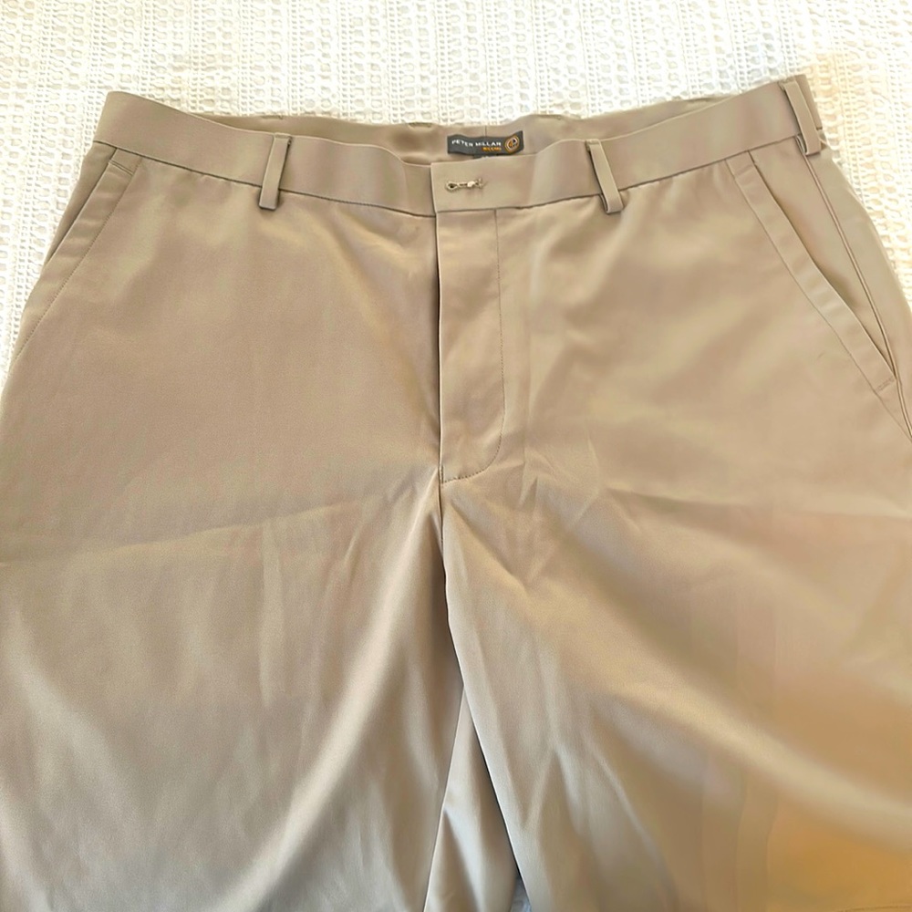 Peter Millar Wickening Khaki Men’s 36 Golf Shorts.  Tech Material